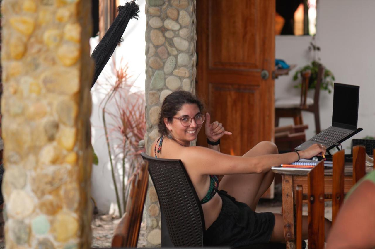 Hostal Mirada Al Mar Las Tunas المظهر الخارجي الصورة